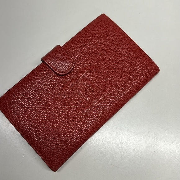 Chanel CC Wallet Interlocking Logo Caviar Leather Long Bifold Red Gold Vintage - Picture 1 of 14